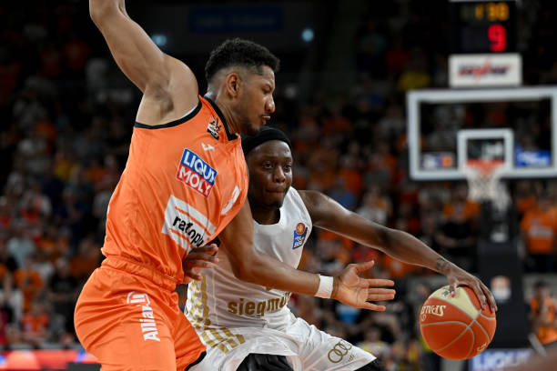 多年轻人的 多年轻人的